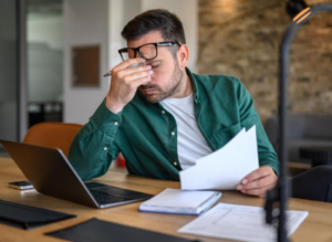How to Decide Whether to Change Employers: Signs It’s Time for a New Job